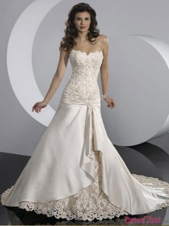 Gorgeous Princess Sweetheart Lace Appliques Long Court Train Wedding Dress WD-9046